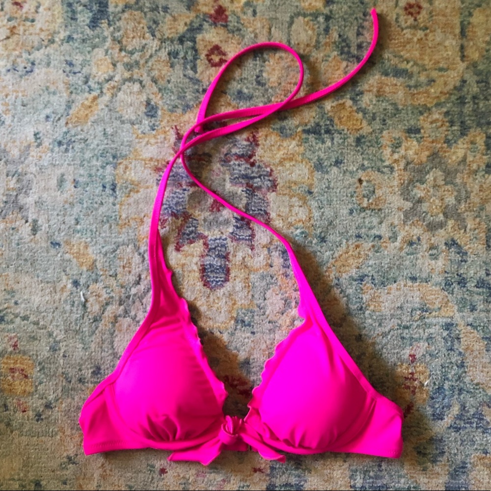 Victoria’s Secret bikini top